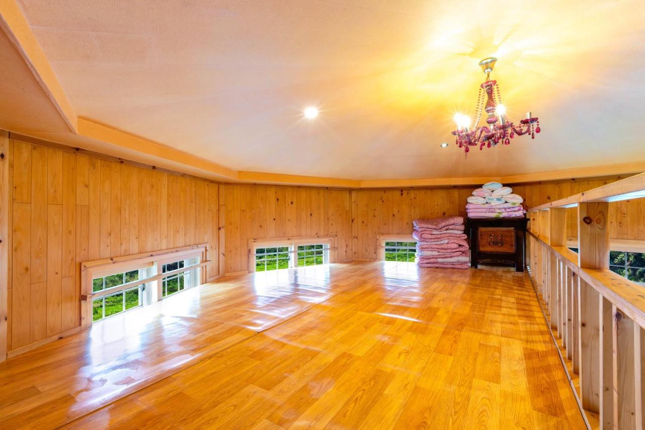 Red Praha Pension Geoje Dış mekan fotoğraf